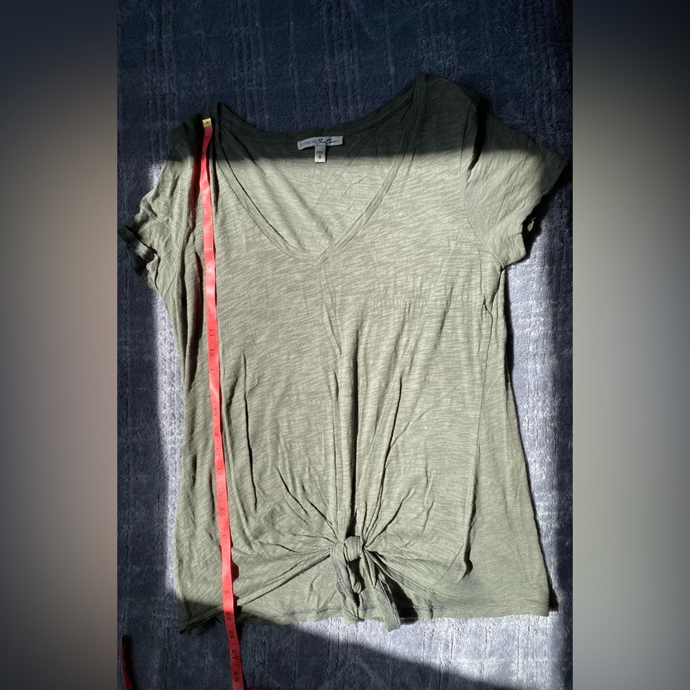 Classic everyday tee green